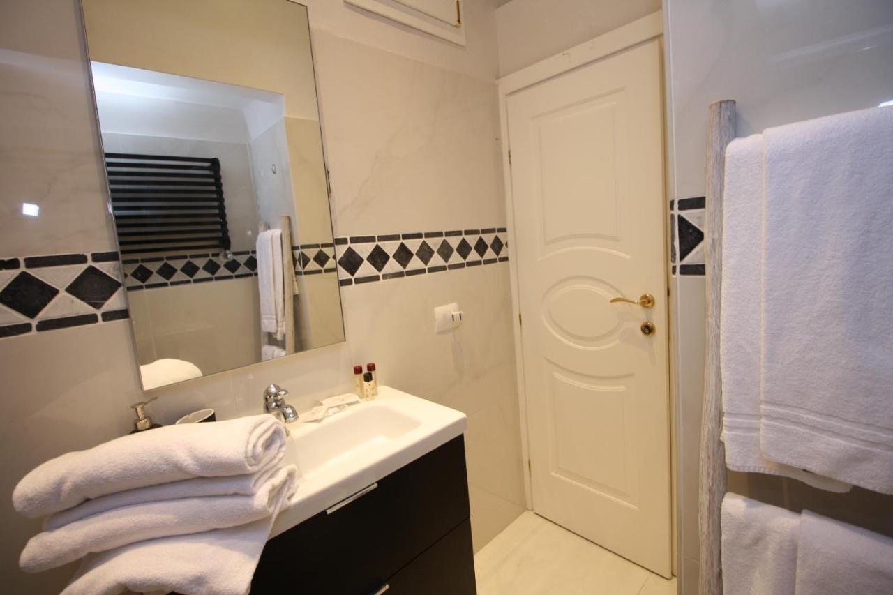 Homedoapartments Deluxe Terme Suite Florença Exterior foto